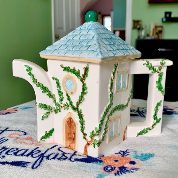 Other - 🫖 Vintage Collectible Ceramic Cypress Teapot / Cookie Jar Storage Container